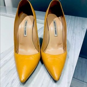 Manolis Blanhik Classic Heels